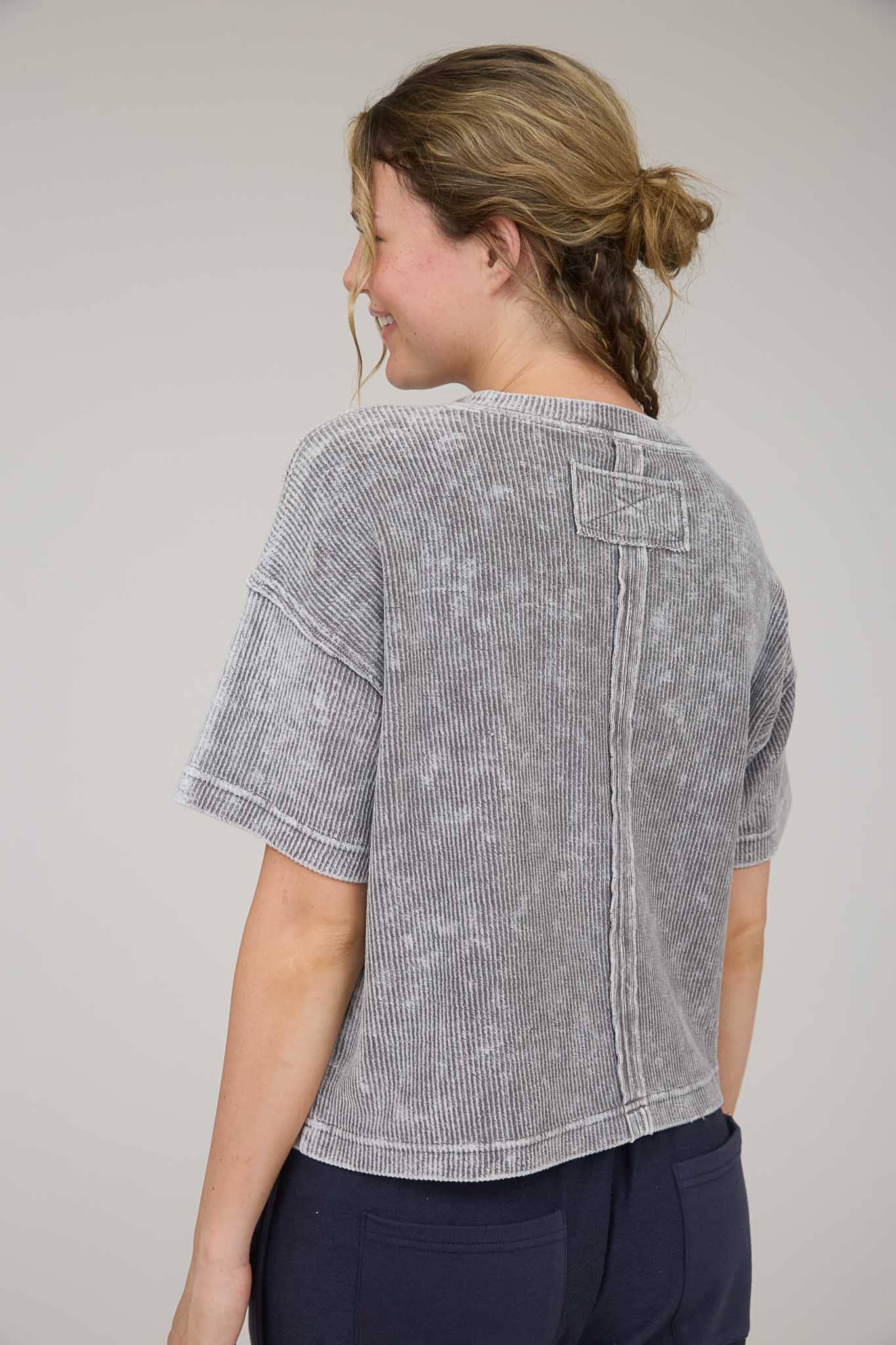 Waverly Ribbed Tee: Charcoal