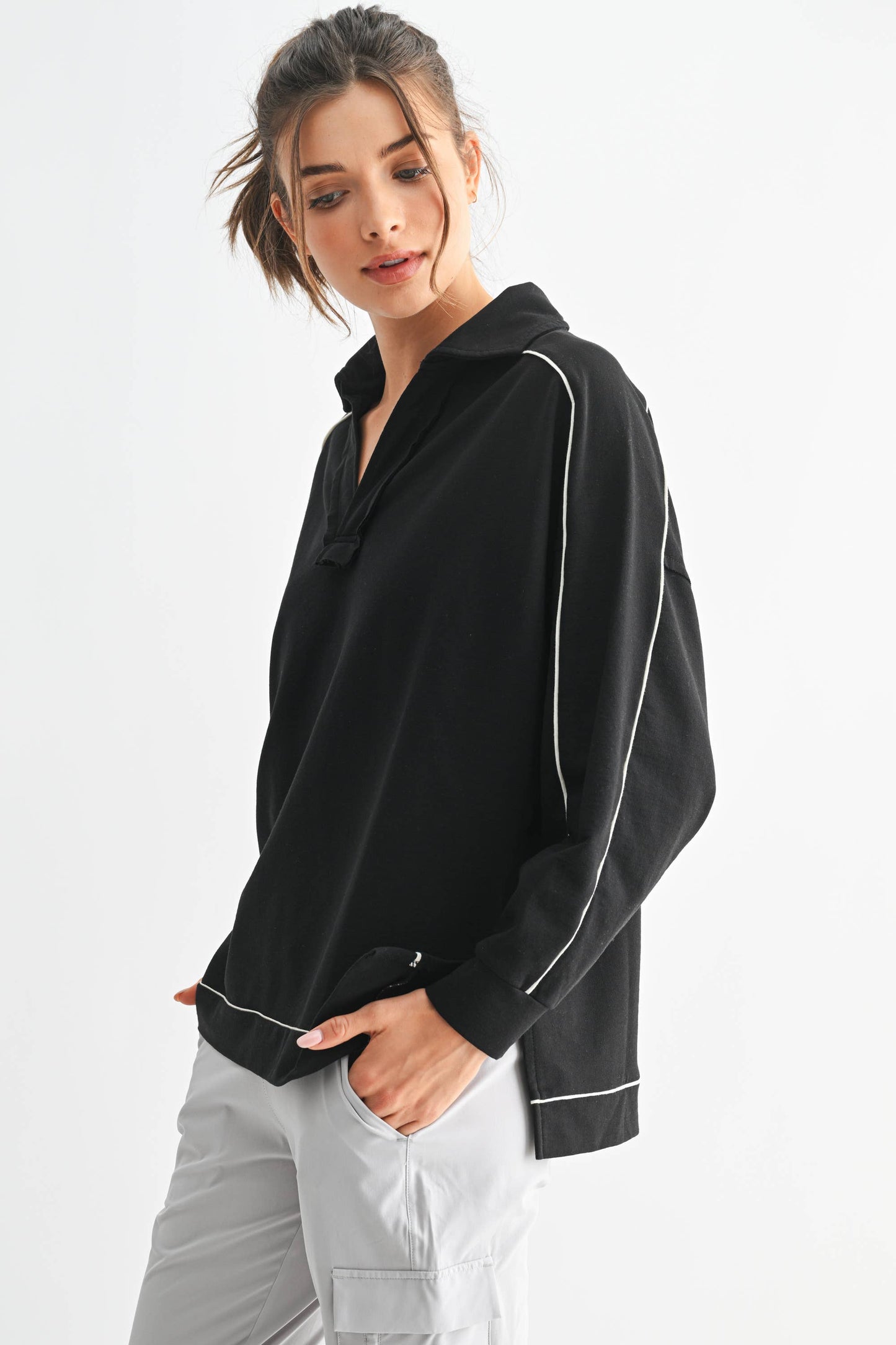 Coastline Collared Pullover: Black