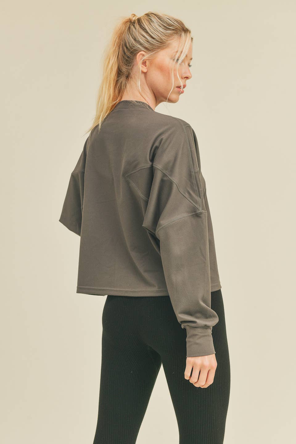 Ambre Long Sleeve: Gray