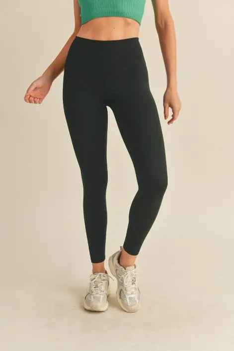 Feeling aligned leggings: Black