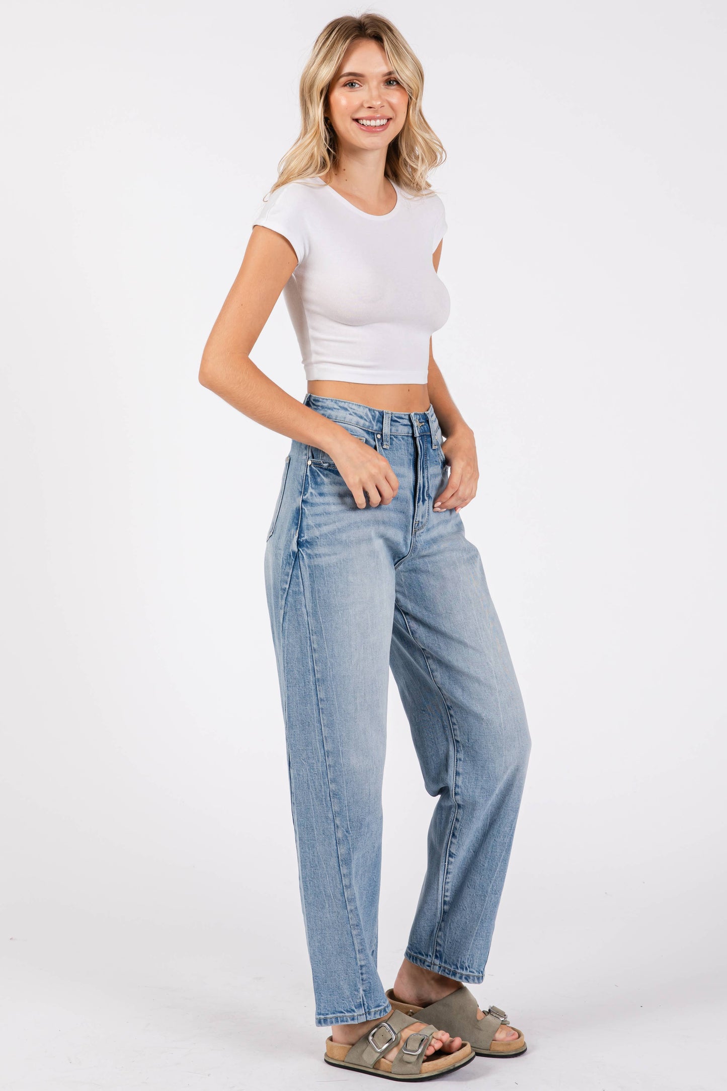 The Sara Barrel Jean