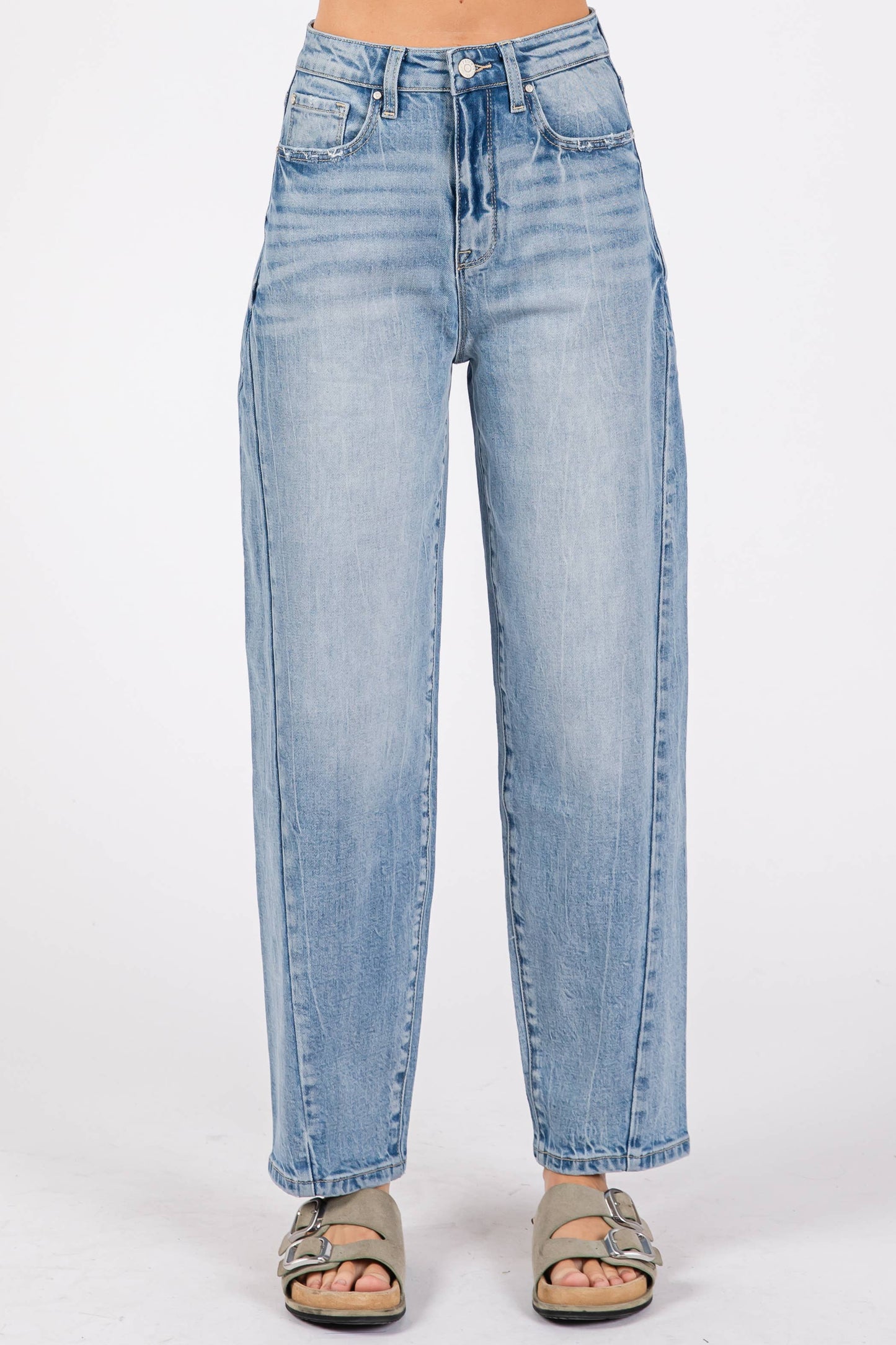 The Sara Barrel Jean