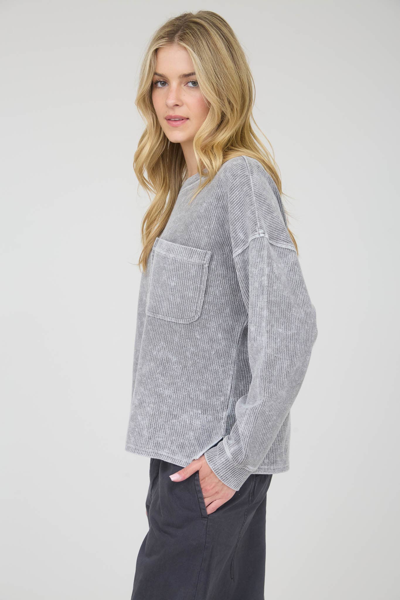 Brynn Pocket Waffle: Charcoal