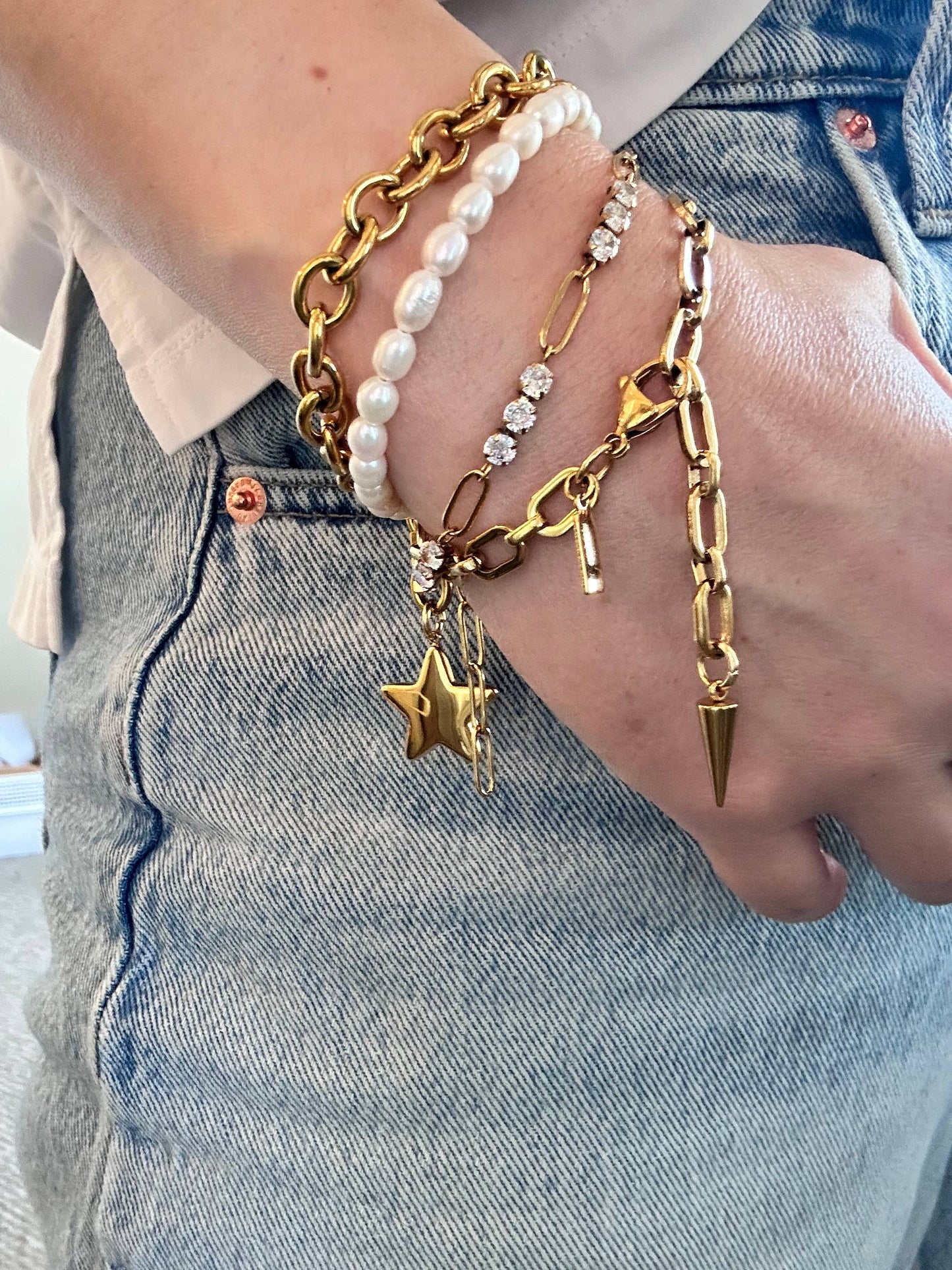 Gold Plated 18k Paperclip Chain Bracelet with Rhinestones