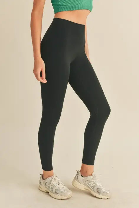 Feeling aligned leggings: Black