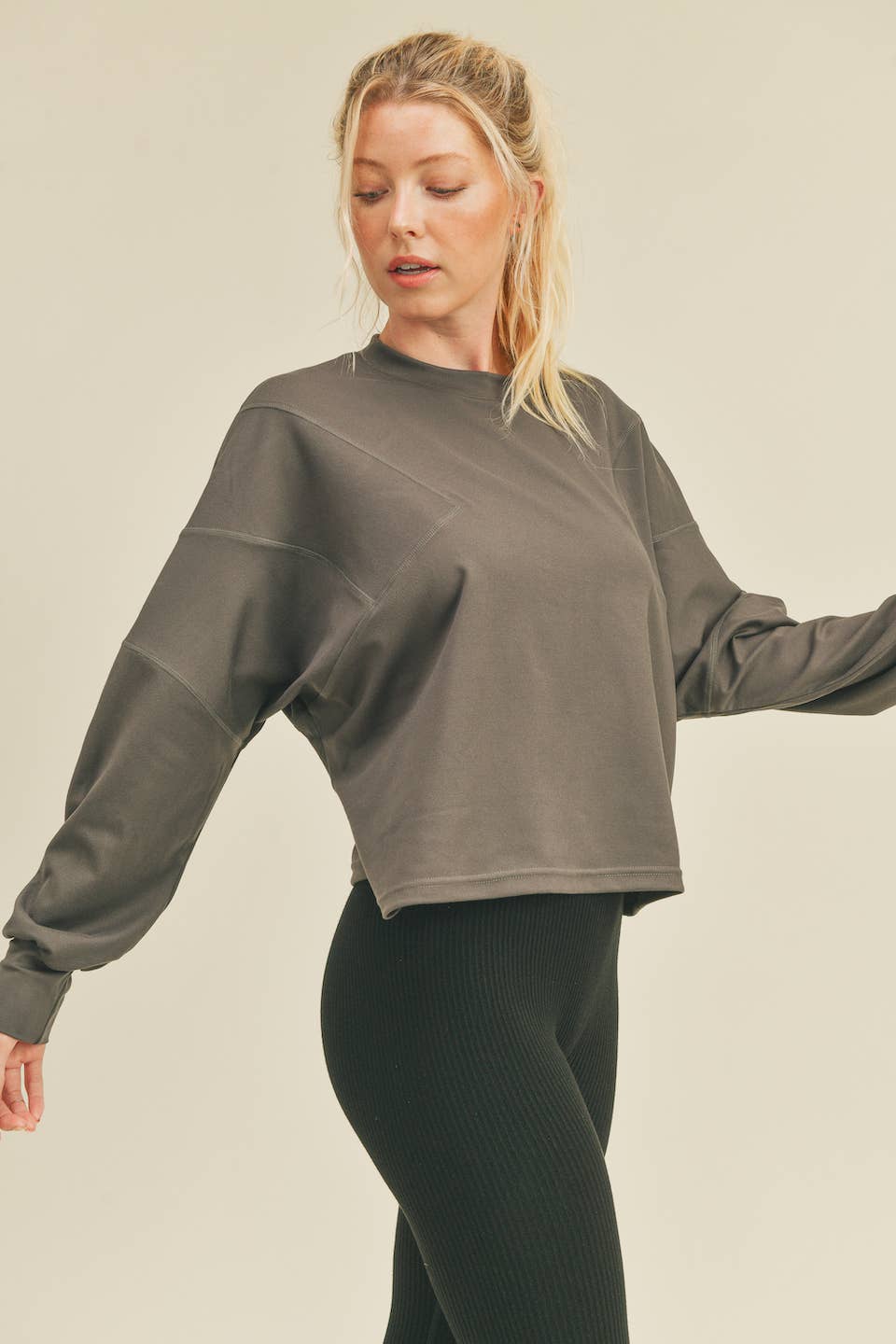 Ambre Long Sleeve: Gray