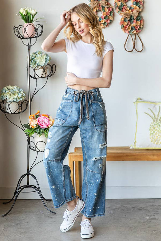 Maude Distressed Jeans