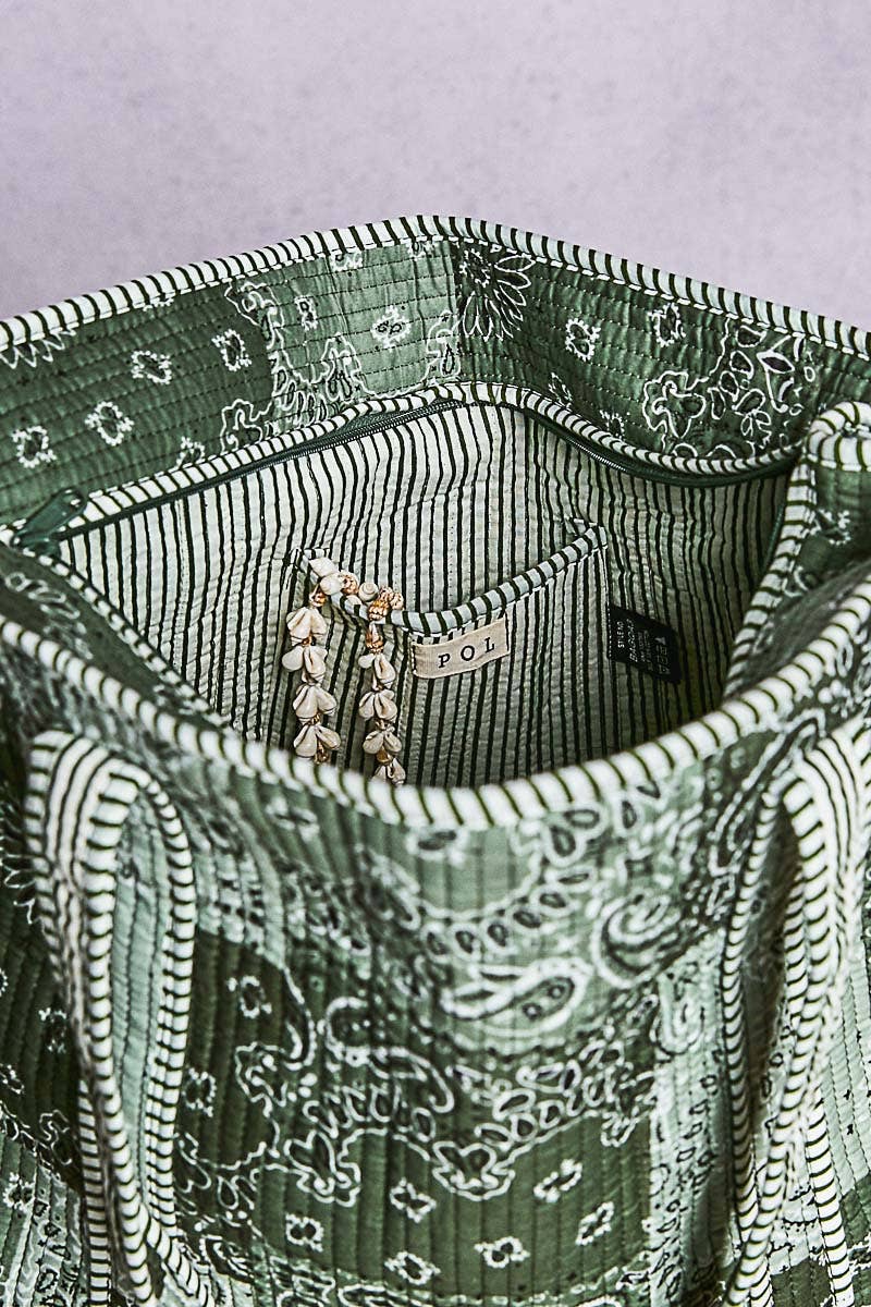 Quilted striped tote bag : GREEN MULTI