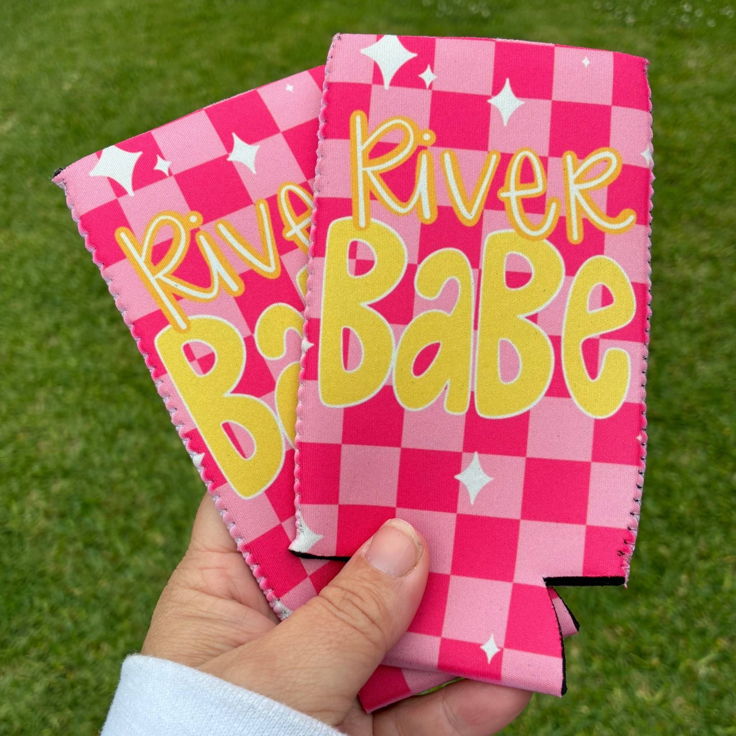 River babe summer checkered print koozies: Slims