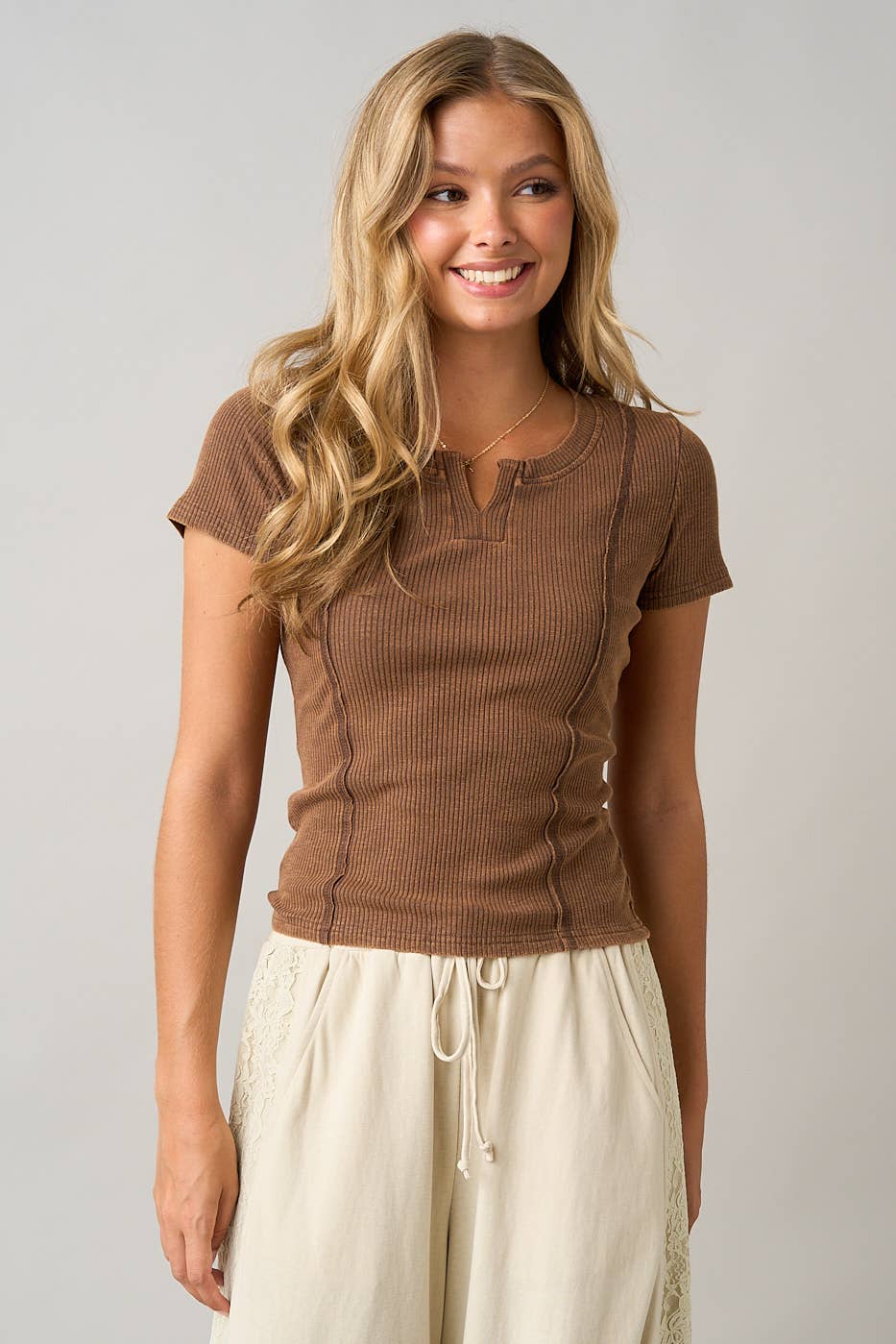 Kayce Ribbed Tee/Chocolate