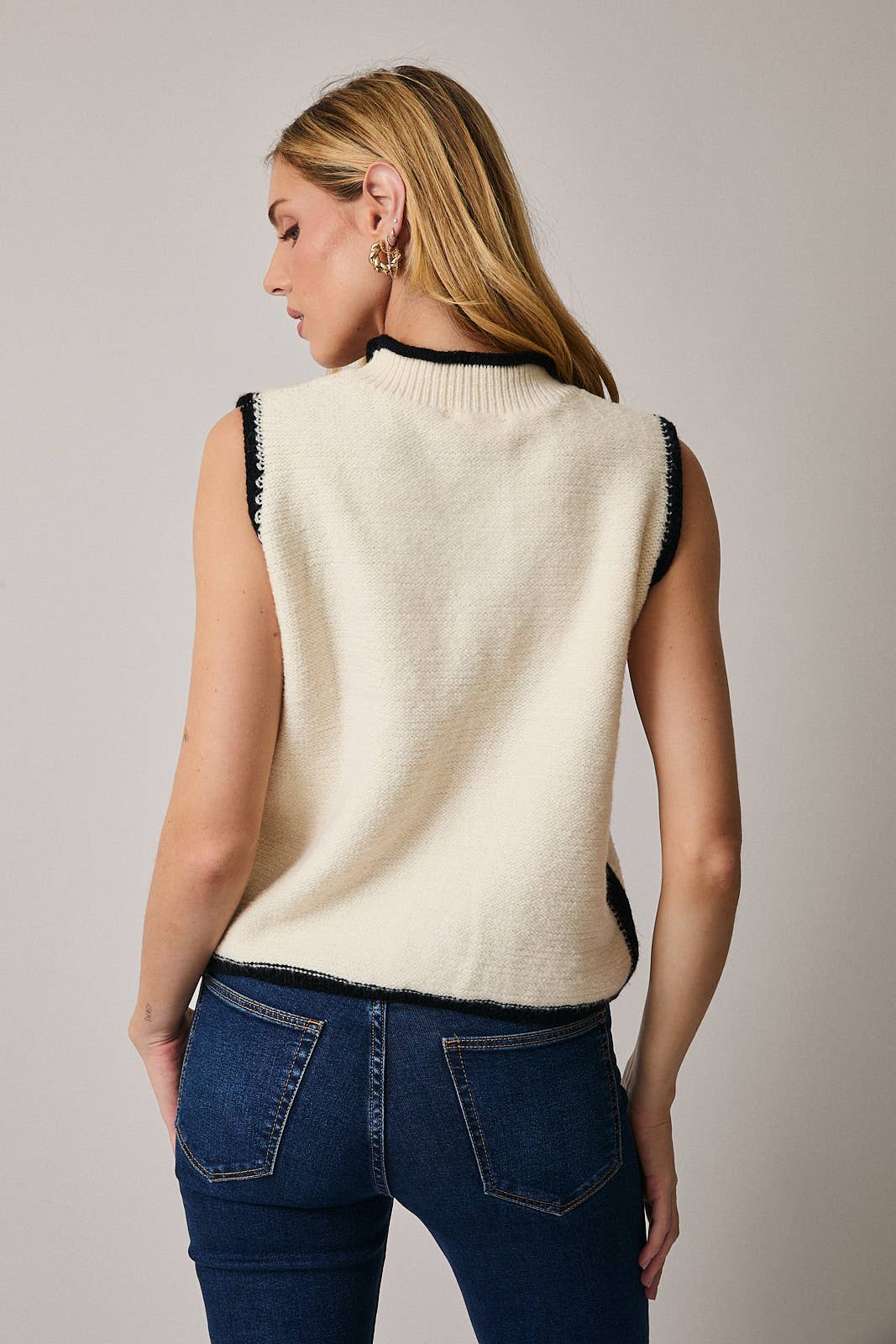 Cassie Sleeveless Sweater