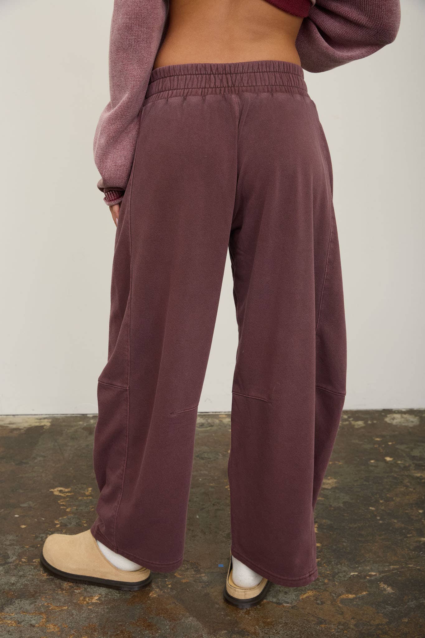 Kiki Sweats: Maroon