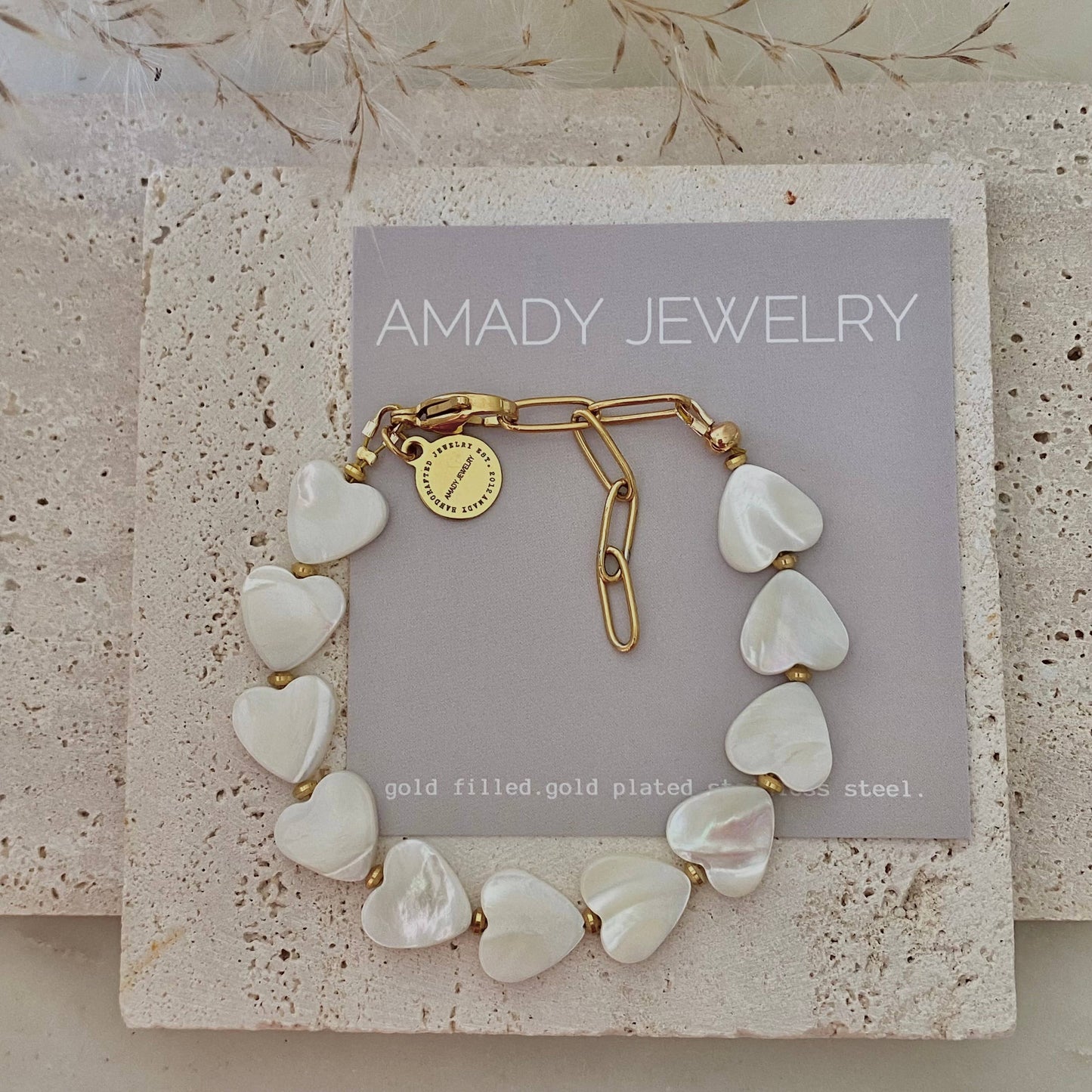 Heart Shaped Pearl Shell Bracelet 18k Gold