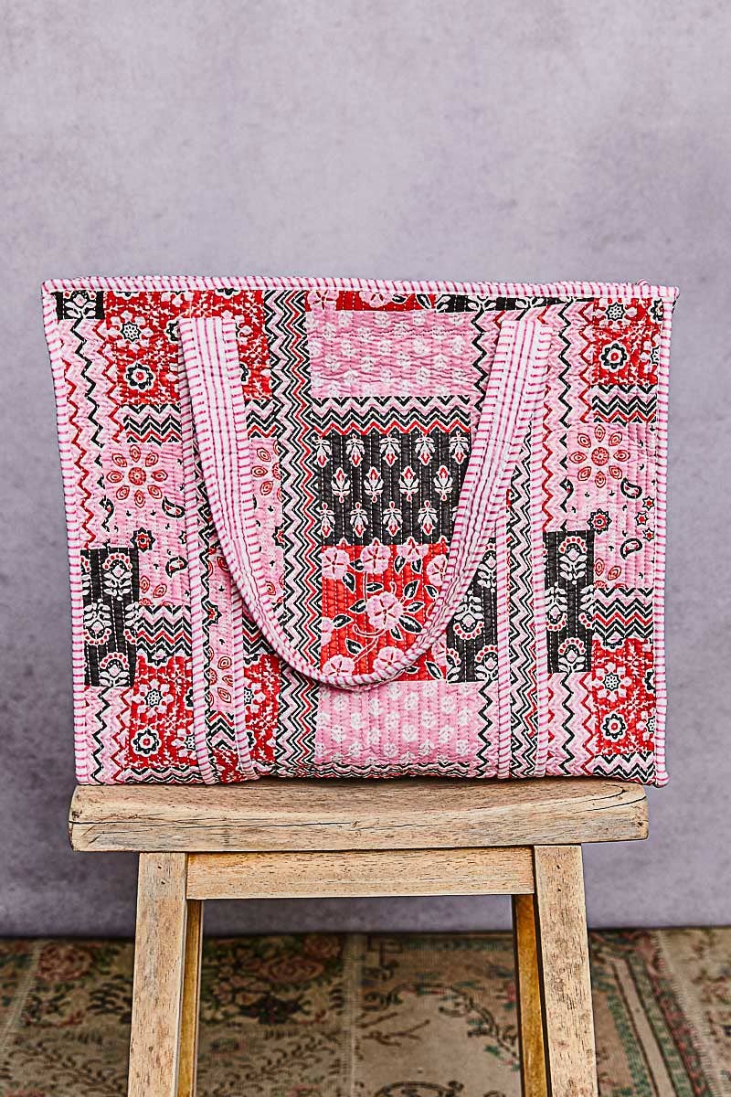 Quilted woven tote bag: PINK MULTI