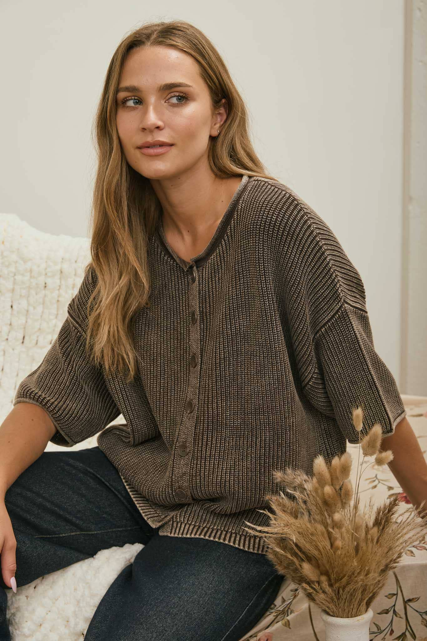 Hannah Ribbed Short Sleeve Cardigan : DARK BROWN