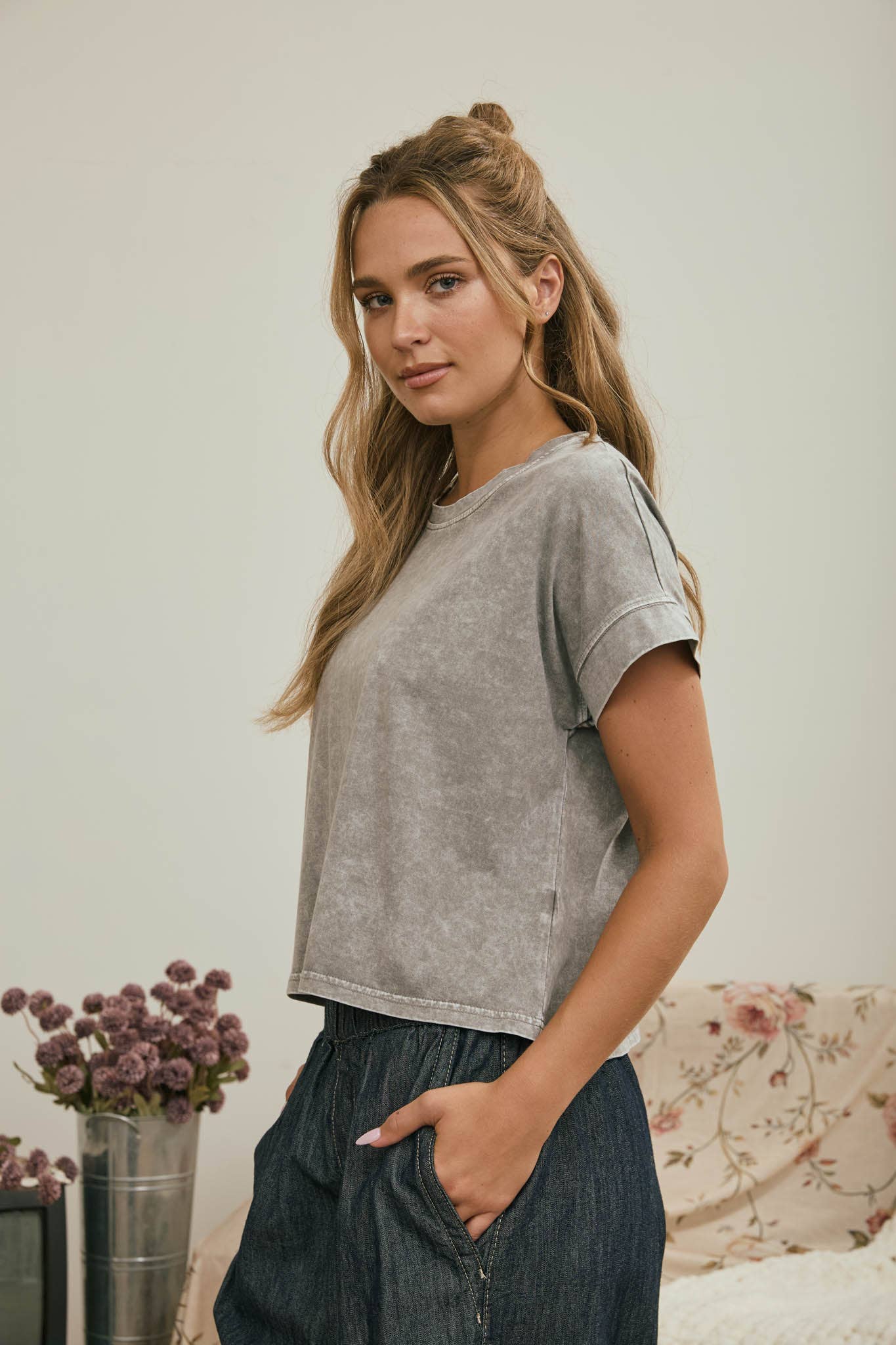 Novilyn Tee/ Gray