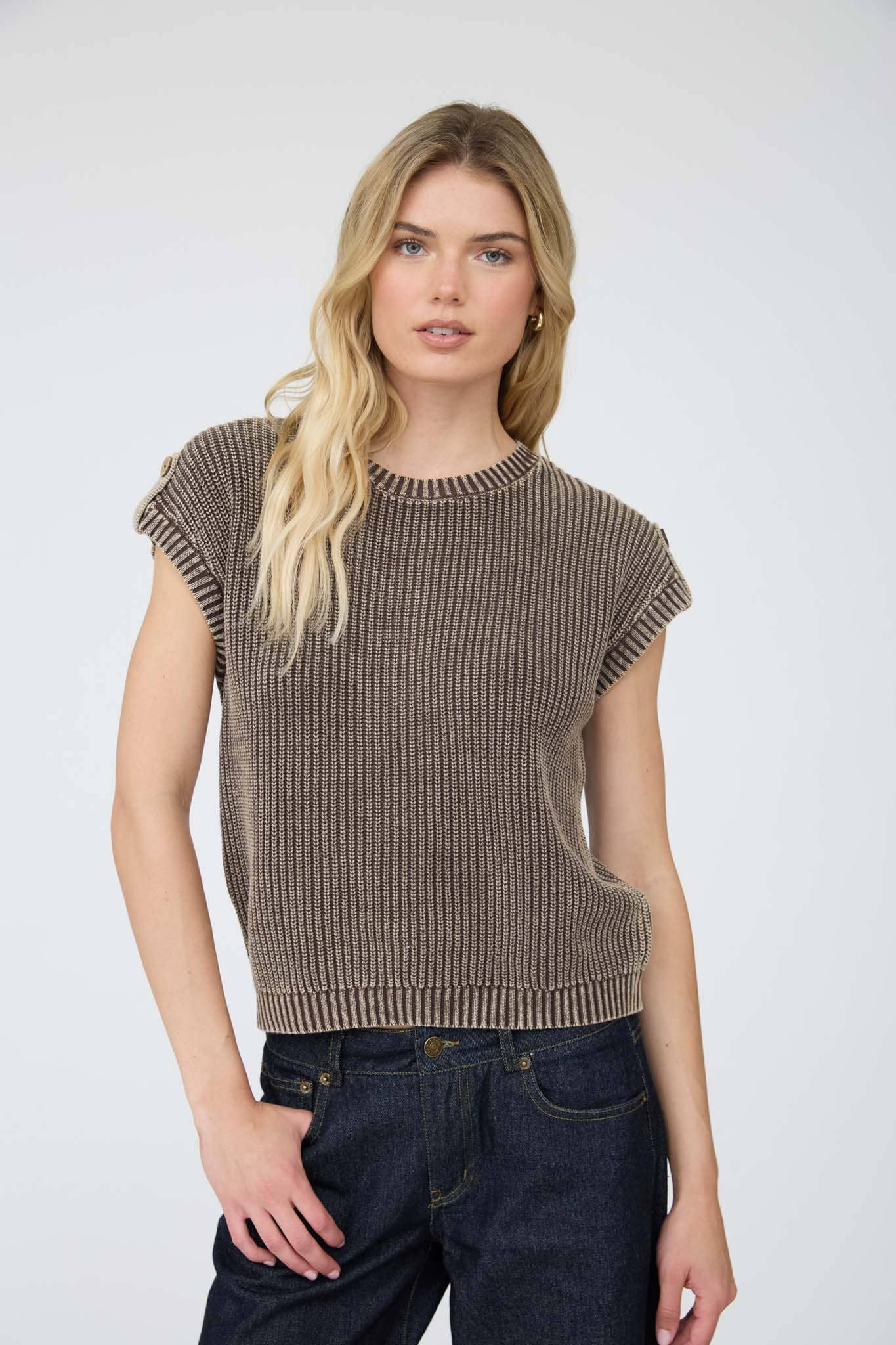 The Gina Knit Top : DARK BROWN