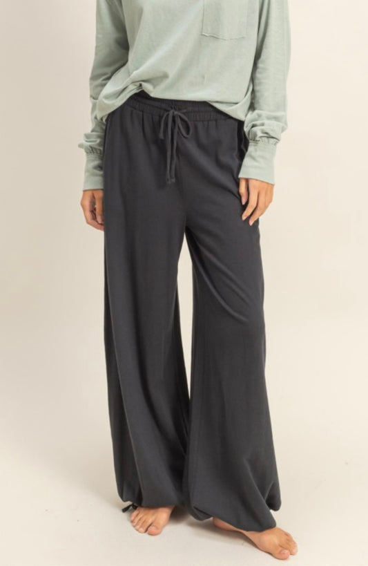 Drift Lounge Drawstring Pants.