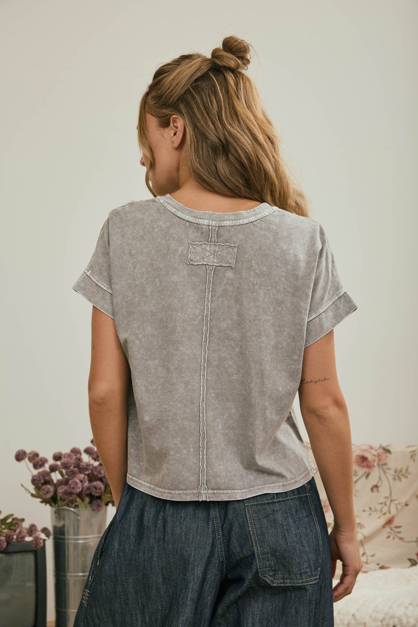 Novilyn Tee/ Gray