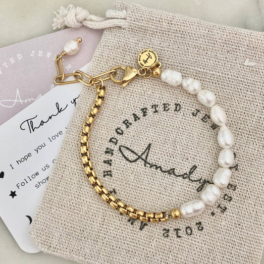 Pearls Bracelet Gold plated box chain
