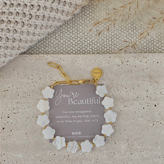 Flower Clover Shell Pearl Bracelet