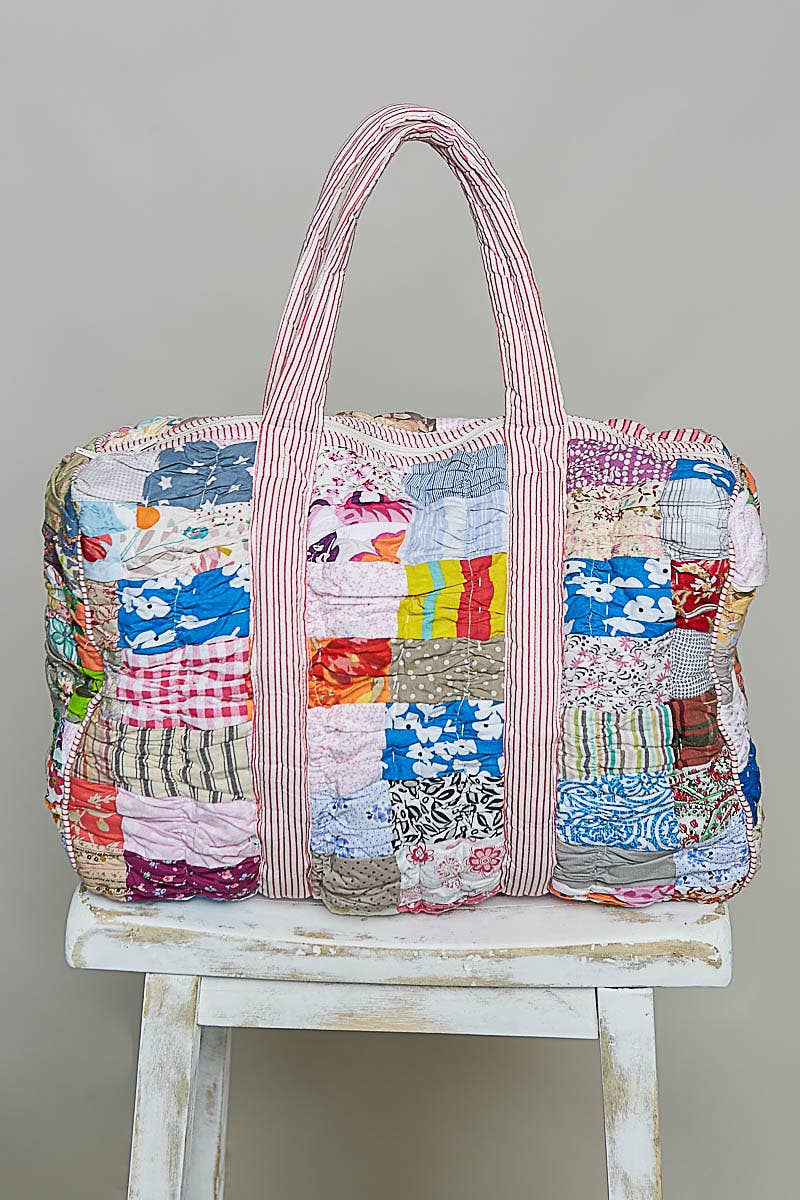 Quilted Mixed Floral Patchwork Duffle Bag: Cream Multi