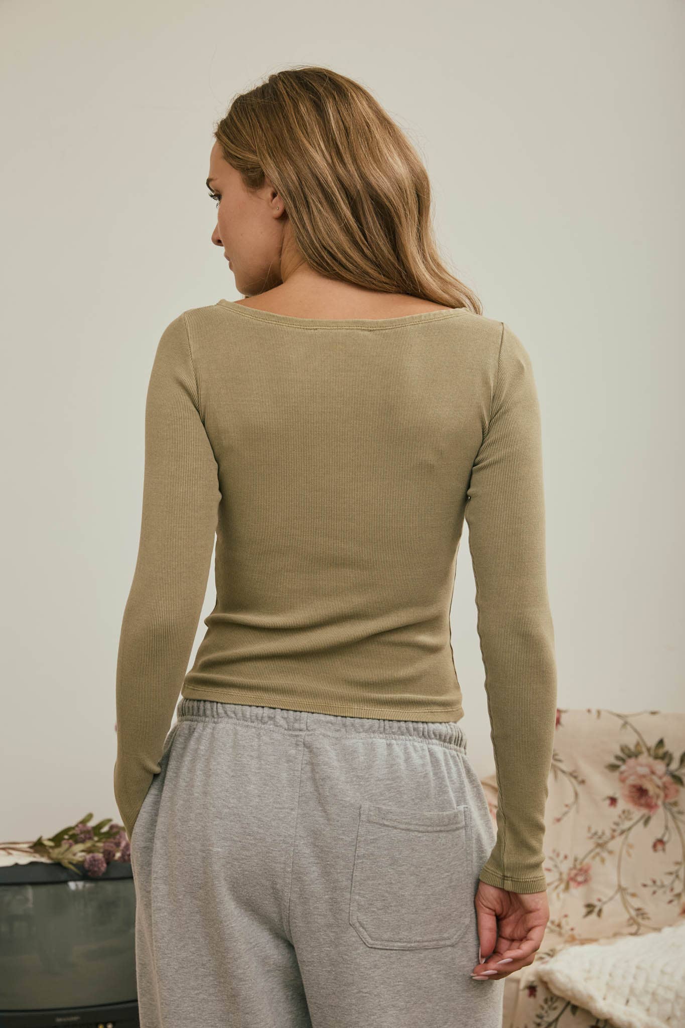 Marlowe Ribbed Long Sleeve / Light Olive