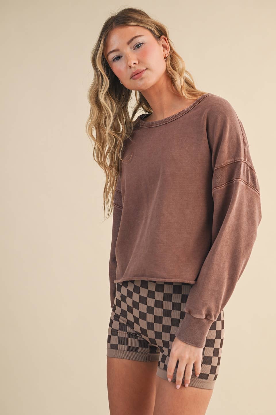 Comeback Around Cutout Sweatshirt: Chocolate